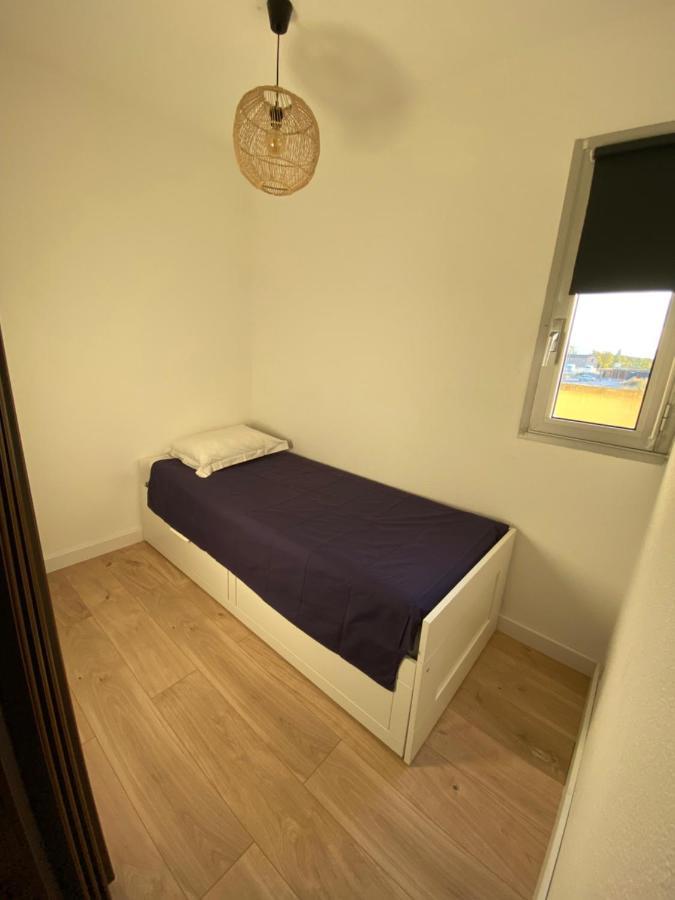 Appartement Au Port De Saint Cyprien Eksteriør bilde