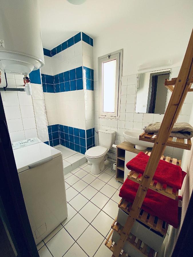 Appartement Au Port De Saint Cyprien Eksteriør bilde